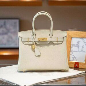 Classic Hermes Bag: A Stylish and Versatile Choice for Elegance